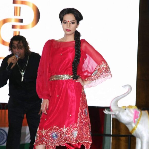 Runway Chiffon Trendy Suit - Picture 1 of 4